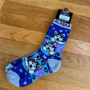 BNWT Alaska Blue and Gray Husky Socks, size 4.5-10.5 (sock size 8-11)